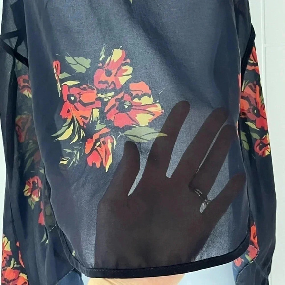 Gentle Fawn/ Sheer navy blue floral blouse/ Size US  XS - Picture 7 of 13